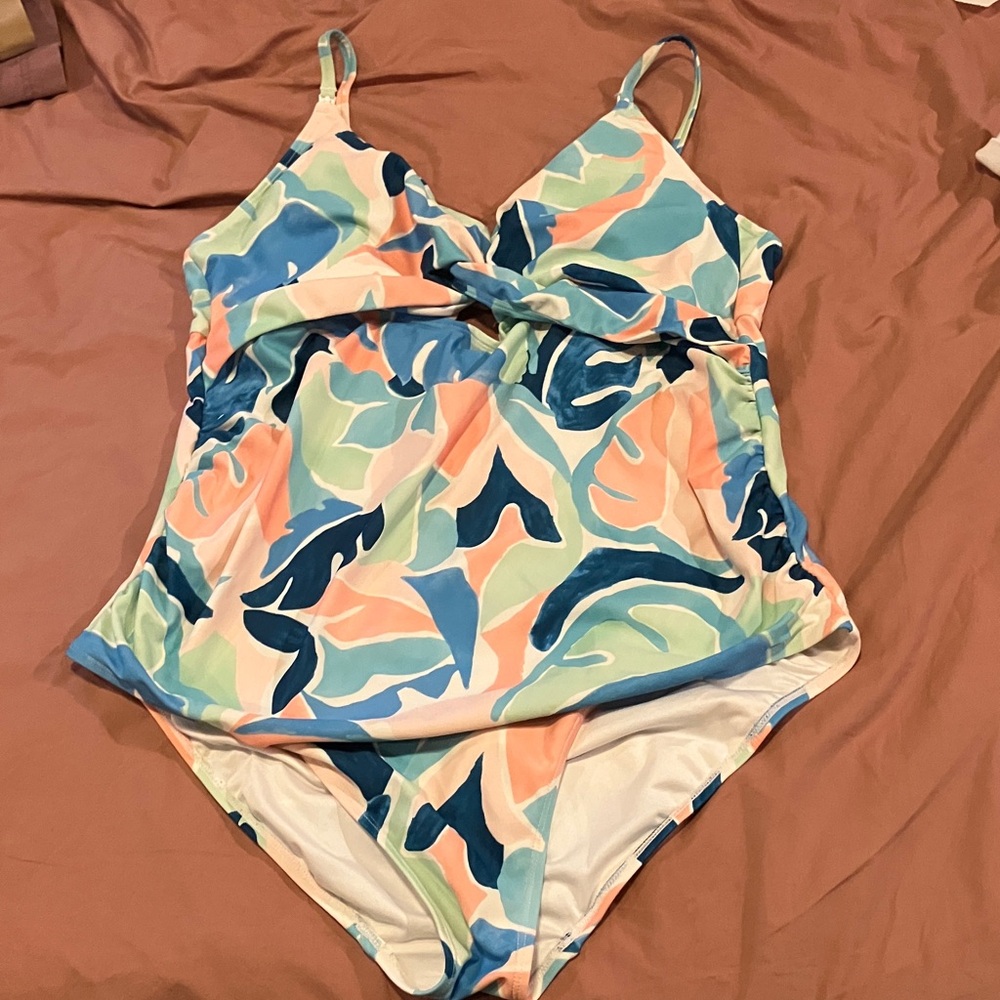 Old Navy Nursing Blue & Coral Patterned One-Piece Swimsuit size XL